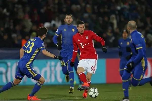 逼板凳深度 逼板凳深度