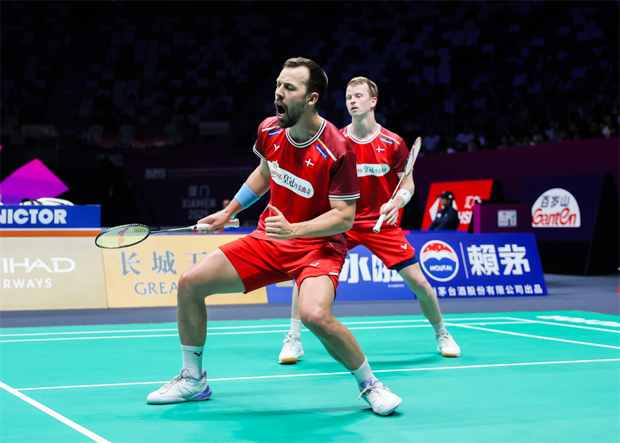 也让队友在 也让队友在